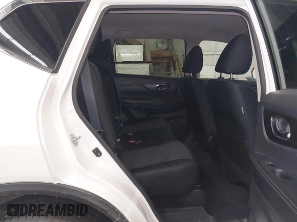 2019 Nissan Rogue SL with VIN 5N1AT2MV2KC752129, listed as a IAAI auction lot 41685196 with 62,288 mi miles. Bid and sale history available at carsss.com. Image 8.
