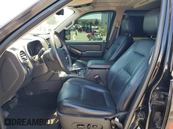 2006 Ford Explorer Limited с VIN 1FMEU75896UB42989, выставлен на аукционе Copart как лот 61296365 с пробегом 157 344 миль миль и Списание • Salvage title. История ставок и продаж доступна на DreamBid. Изображение 7.
