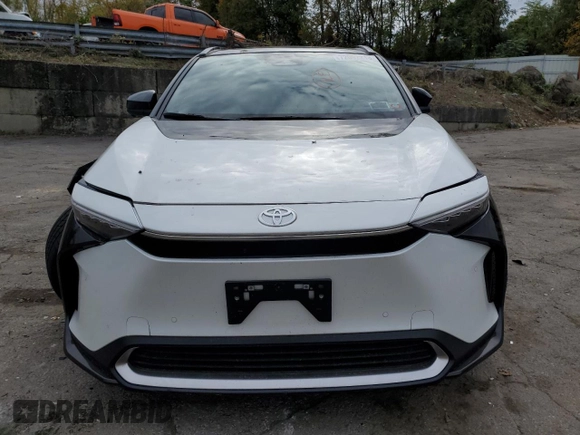 2023 Subaru Solterra Premium с VIN JTMABABA3PA004915, выставлен на аукционе Copart как лот 72092213 с пробегом 7 564 миль миль и . История ставок и продаж доступна на DreamBid. Изображение 5.