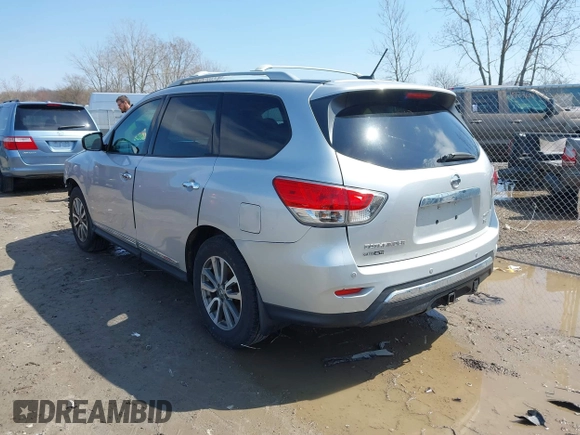 2014 Nissan Pathfinder S with VIN 5N1AR2MM3EC613959, listed as a IAAI auction lot 41966935 with 121,521 mi miles and . Bid and sale history available at DreamBid. Image 3.