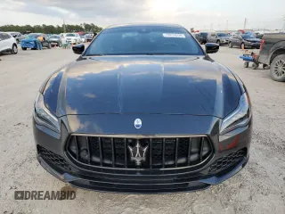 2022 Maserati Quattroporte GT z VIN ZAM56XPAXN1391103, wystawiony jako Copart lot #78474234 z przebiegiem Nie podano mil oraz Nie do naprawy • Non repairable. Historia ofert i sprzedaży dostępna na DreamBid. Obrazek 5.