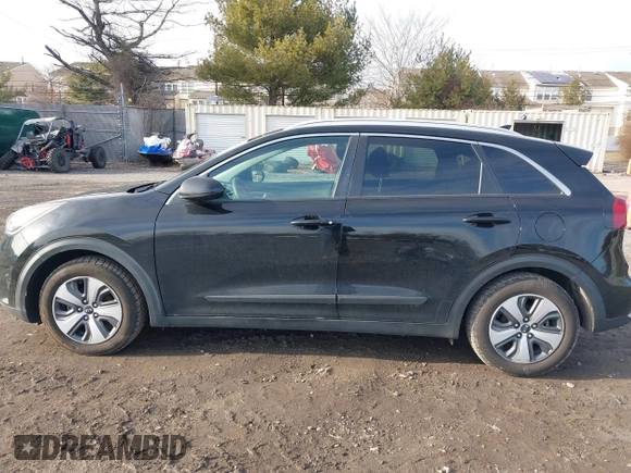 2018 Kia Niro LX with VIN KNDCB3LCXJ5158204, listed as a IAAI auction lot 41521783 with 69,290 mi miles. Bid and sale history available at carsss.com. Image 14.