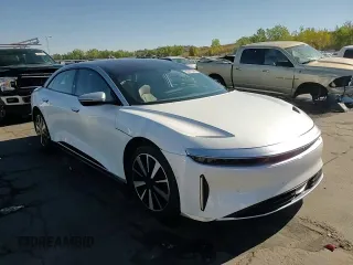 2023 Lucid Air Grand Touring z VIN 50EA1GBA1PA003280, wystawiony jako Copart lot #69447544 z przebiegiem 4282 mil mil oraz Szkody całkowita. Historia ofert i sprzedaży dostępna na DreamBid. Obrazek 14.