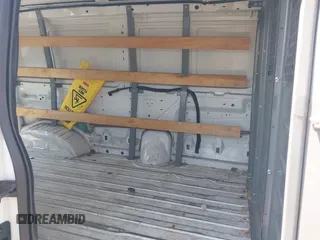 2013 Ford Econoline Cargo Commercial z VIN 1FTNE2EW7DDA46178, wystawiony jako IAAI lot #42541409 z przebiegiem 269 178 mil mil oraz . Historia ofert i sprzedaży dostępna na DreamBid. Obrazek 8.