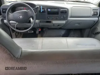 2006 Ford F-250 XL с VIN 1FTSX21586ED44391, выставлен на аукционе Copart как лот 61177305 с пробегом 128 370 миль миль и Чистый • Clean title. История ставок и продаж доступна на DreamBid. Изображение 8.