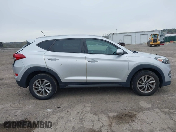 2016 Hyundai Tucson SE z VIN KM8J33A44GU187515, wystawiony jako IAAI lot #42015707 z przebiegiem 89 948 mil mil oraz . Historia ofert i sprzedaży dostępna na DreamBid. Obrazek 13.