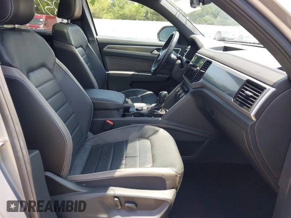 2021 Volkswagen Atlas SEL Premium R-Line with VIN 1V2FE2CA8MC235003, listed as a IAAI auction lot 42513449 with 44,466 mi miles and . Bid and sale history available at DreamBid. Image 5.