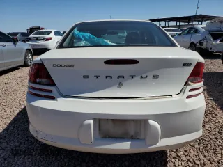 2006 Dodge Stratus SXT z VIN 1B3EL46XX6N175121, wystawiony jako Copart lot #57158304 z przebiegiem 157 541 mil mil oraz Szkody całkowita. Historia ofert i sprzedaży dostępna na DreamBid. Obrazek 6.