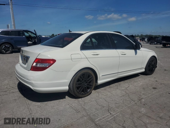 2008 Mercedes-Benz C 300 Sport с VIN WDDGF54X28F068784, выставлен на аукционе Copart как лот 55971325 с пробегом 132 281 миль миль и Списание • Salvage title. История ставок и продаж доступна на DreamBid. Изображение 3.