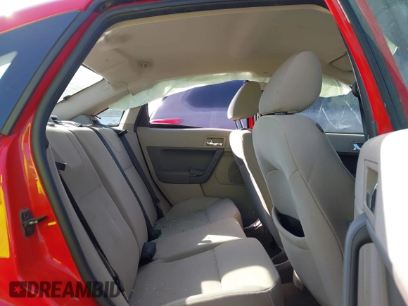 2008 Ford Focus SE z VIN 1FAHP35N08W192703, wystawiony jako IAAI lot #42280619 z przebiegiem 119 636 mil mil oraz . Historia ofert i sprzedaży dostępna na DreamBid. Obrazek 8.
