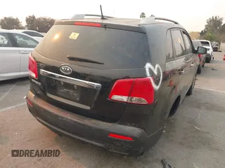 2013 Kia Sorento LX with VIN 5XYKT4A20DG314545, listed as a IAAI auction lot 41294749 with 1 mi miles. Bid and sale history available at carsss.com. Image 4.