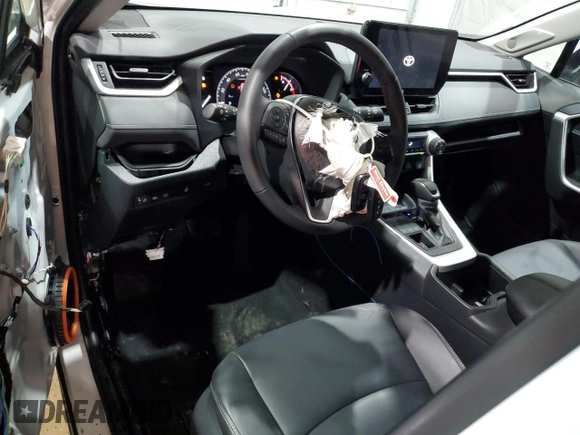 2024 Toyota RAV4 XLE Premium с VIN 2T3A1RFV4RW459565, выставлен на аукционе Copart как лот 57836045 с пробегом 8 480 миль миль и Списание • Salvage title. История ставок и продаж доступна на DreamBid. Изображение 8.
