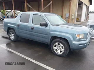 2008 Honda Ridgeline RT with VIN 2HJYK162X8H500018, listed as a IAAI auction lot 42138555 with 151,974 mi miles. Bid and sale history available at carsss.com. Image 1.