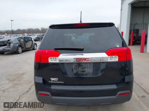 2014 GMC Terrain SLE with VIN 2GKALMEK4E6288606, listed as a IAAI auction lot 41959274 with 105,384 mi miles. Bid and sale history available at carsss.com. Image 17.