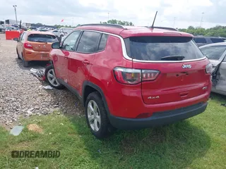 2020 Jeep Compass Latitude z VIN 3C4NJDBB6LT173909, wystawiony jako IAAI lot #42615635 z przebiegiem 34 212 mil mil oraz . Historia ofert i sprzedaży dostępna na DreamBid. Obrazek 3.