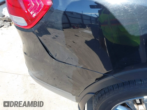 2018 Kia Sorento LX with VIN 5XYPG4A39JG342455, listed as a IAAI auction lot 41366386 with 131,033 mi miles. Bid and sale history available at carsss.com. Image 20.