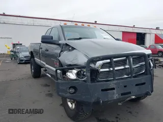 2005 Dodge 3500 SLT z VIN 3D7LS38C25G773780, wystawiony jako IAAI lot #41580108 z przebiegiem 195 662 mil mil oraz . Historia ofert i sprzedaży dostępna na DreamBid. Obrazek 6.