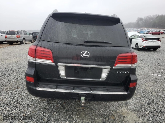 2014 Lexus LX 570 with VIN JTJHY7AX0E4147528, listed as a Copart auction lot 86289244 with 154,602 mi miles and Salvage Title. Bid and sale history available at carsss.com. Image 6.