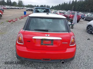 2010 MINI Hardtop with VIN WMWMF3C51ATZ65259, listed as a IAAI auction lot 42248896 with 106,216 mi miles and . Bid and sale history available at DreamBid. Image 16.