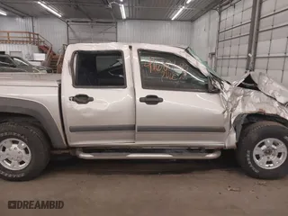 2006 Chevrolet Colorado LT w/2LT with VIN 1GCDT136068165572, listed as a IAAI auction lot 41680687 with 136,882 mi miles. Bid and sale history available at carsss.com. Image 14.