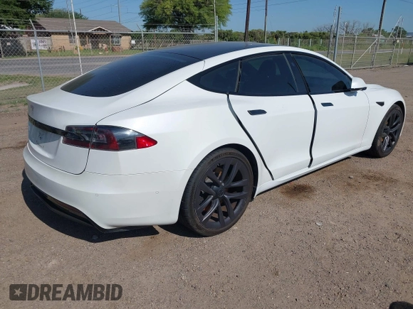 2022 Tesla Model S z VIN 5YJSA1E59NF470813, wystawiony jako IAAI lot #41935297 z przebiegiem Nie podano mil oraz . Historia ofert i sprzedaży dostępna na DreamBid. Obrazek 4.