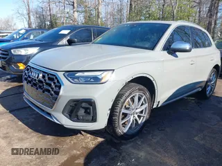 2021 Audi SQ5 Premium Plus with VIN WA1B4AFYXM2026352, listed as a IAAI auction lot 41875342 with 86,474 mi miles. Bid and sale history available at carsss.com. Image 5.
