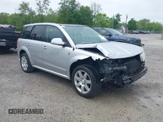 2005 Saturn VUE z VIN 5GZCZ63465S865750, wystawiony jako IAAI lot #42236645 z przebiegiem 154 052 mil mil oraz . Historia ofert i sprzedaży dostępna na DreamBid. Obrazek 1.