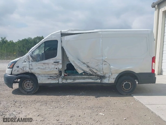 2018 Ford Transit Van with VIN 1FTYE2CM2JKA10887, listed as a IAAI auction lot 36715890 with NaN miles. Bid and sale history available at carsss.com. Image 14.