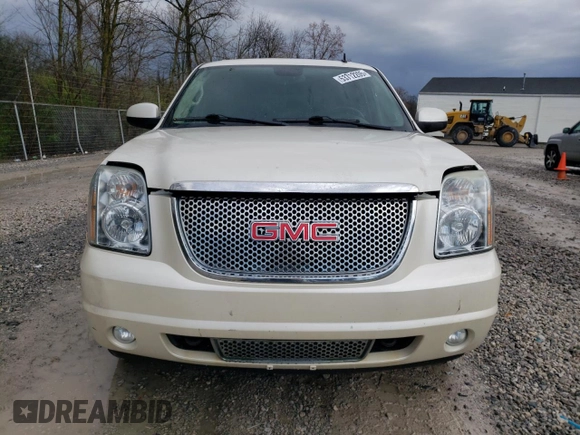 2010 GMC Yukon Denali with VIN 1GKUKEEF5AR242046, listed as a Copart auction lot 53712205 with 190,847 mi miles and Clean Title. Bid and sale history available at carsss.com. Image 5.