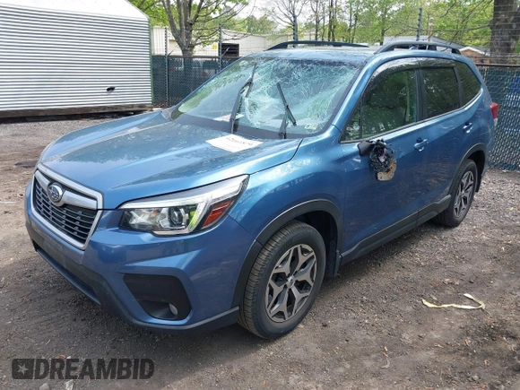 2020 Subaru Forester Premium with VIN JF2SKAJC5LH556992, listed as a IAAI auction lot 42061879 with 71,840 mi miles. Bid and sale history available at carsss.com. Image 17.