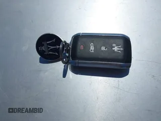 2023 Maserati Grecale Modena z VIN ZN682AVM4P7427440, wystawiony jako IAAI lot #40210925 z przebiegiem Nie podano mil oraz . Historia ofert i sprzedaży dostępna na DreamBid. Obrazek 11.
