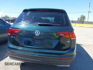 2018 Volkswagen Tiguan S with VIN 3VV1B7AX1JM165641, listed as a IAAI auction lot 42699622 with 75,354 mi miles and . Bid and sale history available at DreamBid. Image 15.