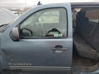 2011 Chevrolet Silverado 1500 LT with VIN 1GCRCSE06BZ303009, listed as a Copart auction lot 47390175 with 202,579 mi miles and Salvage Title. Bid and sale history available at carsss.com. Image 7.