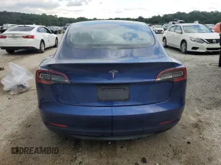 2022 Tesla Model 3 z VIN 5YJ3E1EA9NF368921, wystawiony jako Copart lot #60301705 z przebiegiem 91 048 mil mil oraz Czysty tytuł • Clean title. Historia ofert i sprzedaży dostępna na DreamBid. Obrazek 6.
