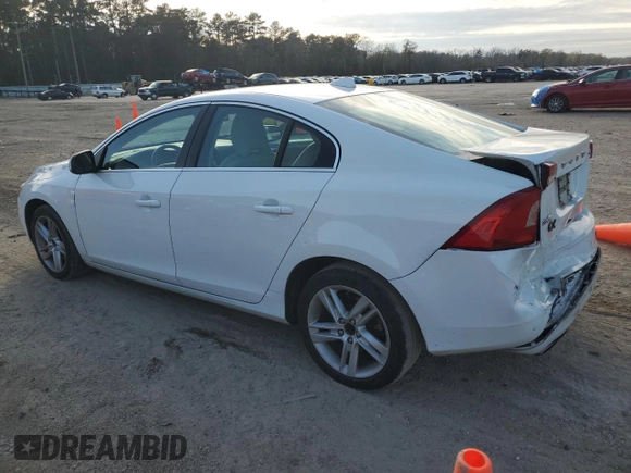2014 Volvo S60 T5 z VIN YV1612FSXE2277644, wystawiony jako Copart lot #41397985 z przebiegiem 153 945 mil mil oraz Szkoda całkowita • Salvage title. Historia ofert i sprzedaży dostępna na DreamBid. Obrazek 2.