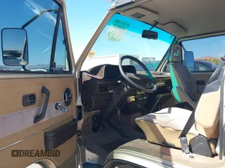 1987 Volkswagen Vanagon with VIN WV2YB0252HG069458, listed as a IAAI auction lot 41945327 with Not Provided miles and . Bid and sale history available at DreamBid. Image 18.