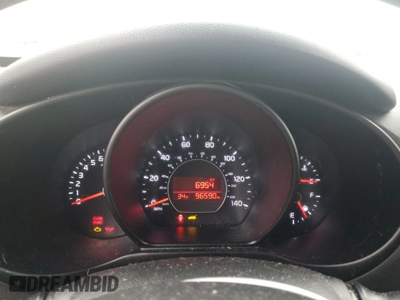 2016 Kia Soul with VIN KNDJN2A25G7825227, listed as a Copart auction lot 44054395 with 96,590 mi miles and Salvage Title. Bid and sale history available at carsss.com. Image 9.