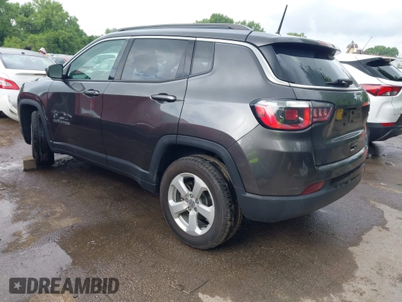 2018 Jeep Compass Latitude with VIN 3C4NJCBB3JT268094, listed as a IAAI auction lot 42487642 with 111,652 mi miles and . Bid and sale history available at DreamBid. Image 3.