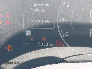 2025 Lexus NX 250 Premium z VIN JTJGDCAZ6S5024713, wystawiony jako IAAI lot #42020261 z przebiegiem 5833 mil mil oraz . Historia ofert i sprzedaży dostępna na DreamBid. Obrazek 15.