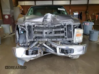 2008 Ford F-250 XL with VIN 1FTSW21548ED31563, listed as a Copart auction lot 56175005 with 173,259 mi miles and Salvage title. Bid and sale history available at DreamBid. Image 5.