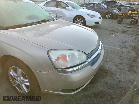 2005 Chevrolet Malibu Maxx LS z VIN 1G1ZT64825F323562, wystawiony jako Copart lot #48213755 z przebiegiem 111 297 mil mil oraz Szkoda całkowita • Salvage title. Historia ofert i sprzedaży dostępna na DreamBid. Obrazek 10.