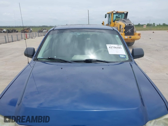 2008 Ford Escape XLS with VIN 1FMCU02Z18KE02392, listed as a IAAI auction lot 42756103 with 129,444 mi miles and . Bid and sale history available at DreamBid. Image 6.