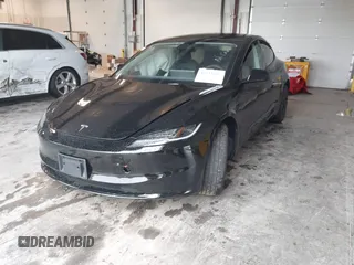 2025 Tesla Model 3 Long Range с VIN 5YJ3E1EB9SF915531, выставлен на аукционе IAAI как лот 42191805 с пробегом 3 333 миль миль и . История ставок и продаж доступна на DreamBid. Изображение 2.