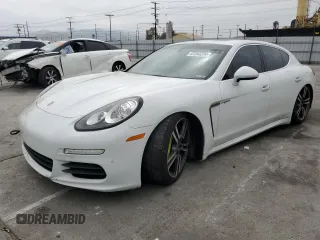 2014 Porsche Panamera S E-Hybrid z VIN WP0AD2A70EL044747, wystawiony jako Copart lot #57393234 z przebiegiem 94 594 mil mil oraz Tytuł czysty. Historia ofert i sprzedaży dostępna na DreamBid. Obrazek 1.