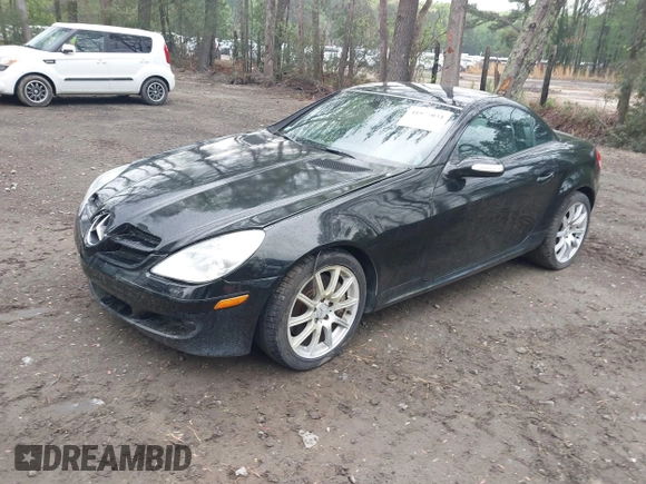 2007 Mercedes-Benz SLK 350 z VIN WDBWK56FX7F148904, wystawiony jako IAAI lot #41975034 z przebiegiem 93 793 mil mil oraz . Historia ofert i sprzedaży dostępna na DreamBid. Obrazek 17.