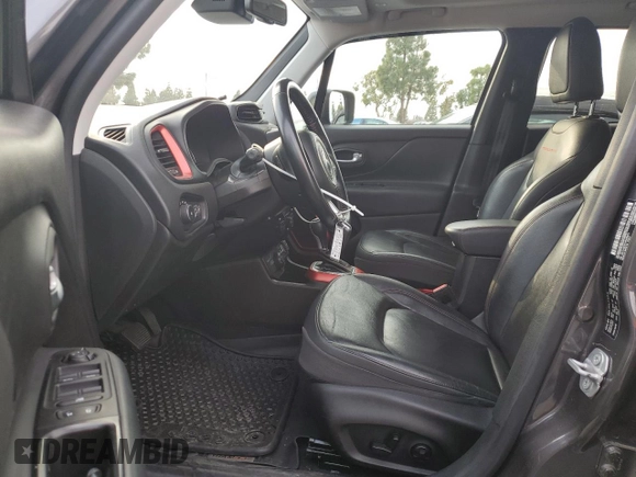 2018 Jeep Renegade Trailhawk with VIN ZACCJBCB1JPH76670, listed as a Copart auction lot 42245925 with 92,779 mi miles and Salvage Title. Bid and sale history available at carsss.com. Image 7.
