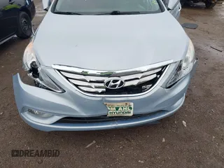 2012 Hyundai Sonata SE with VIN 5NPEC4AB6CH409728, listed as a IAAI auction lot 41938562 with 156,690 mi miles and . Bid and sale history available at carsss.com. Image 6.