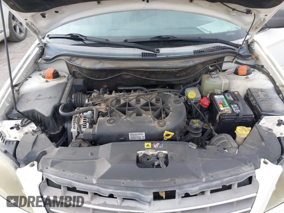 2005 Chrysler Pacifica Touring with VIN 2C8GF68465R653743, listed as a IAAI auction lot 41697747 with 250,645 mi miles and . Bid and sale history available at DreamBid. Image 10.