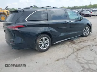 2023 Toyota Sienna XSE with VIN 5TDDSKFC5PS104449, listed as a IAAI auction lot 42270422 with 28,016 mi miles and . Bid and sale history available at DreamBid. Image 4.