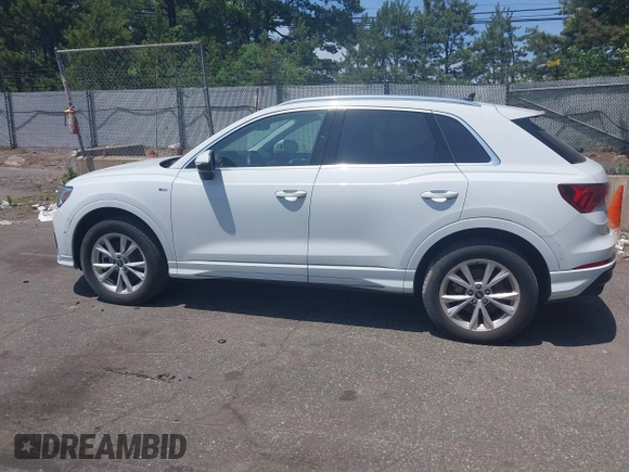 2021 Audi Q3 S line Premium Plus with VIN WA1EECF32M1047731, listed as a IAAI auction lot 39714835 with 15,939 mi miles and . Bid and sale history available at DreamBid. Image 14.